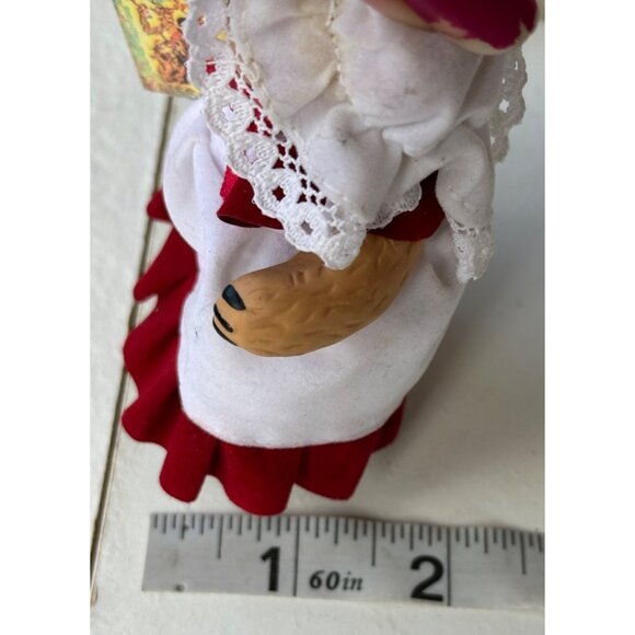 Tan Bear Figurine w/Bonnet Cloth Outfit and Storybook 4.5" Tall (READ) - Picture 5 of 15
